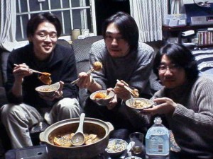 撮影中の三人。この直後中止・・・。 撮影中の三人。この直後中止・・・。