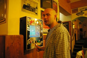 ひたすらジュークボックスなロベルト