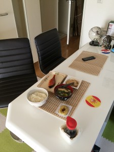 或る日の昼食 en バーカウンター