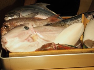 「淡路島と喰らえ」のざる見せ
