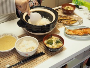 長谷園の土鍋と朝食